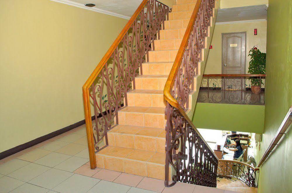 El Portal Inn Tagbilaran City Exterior foto